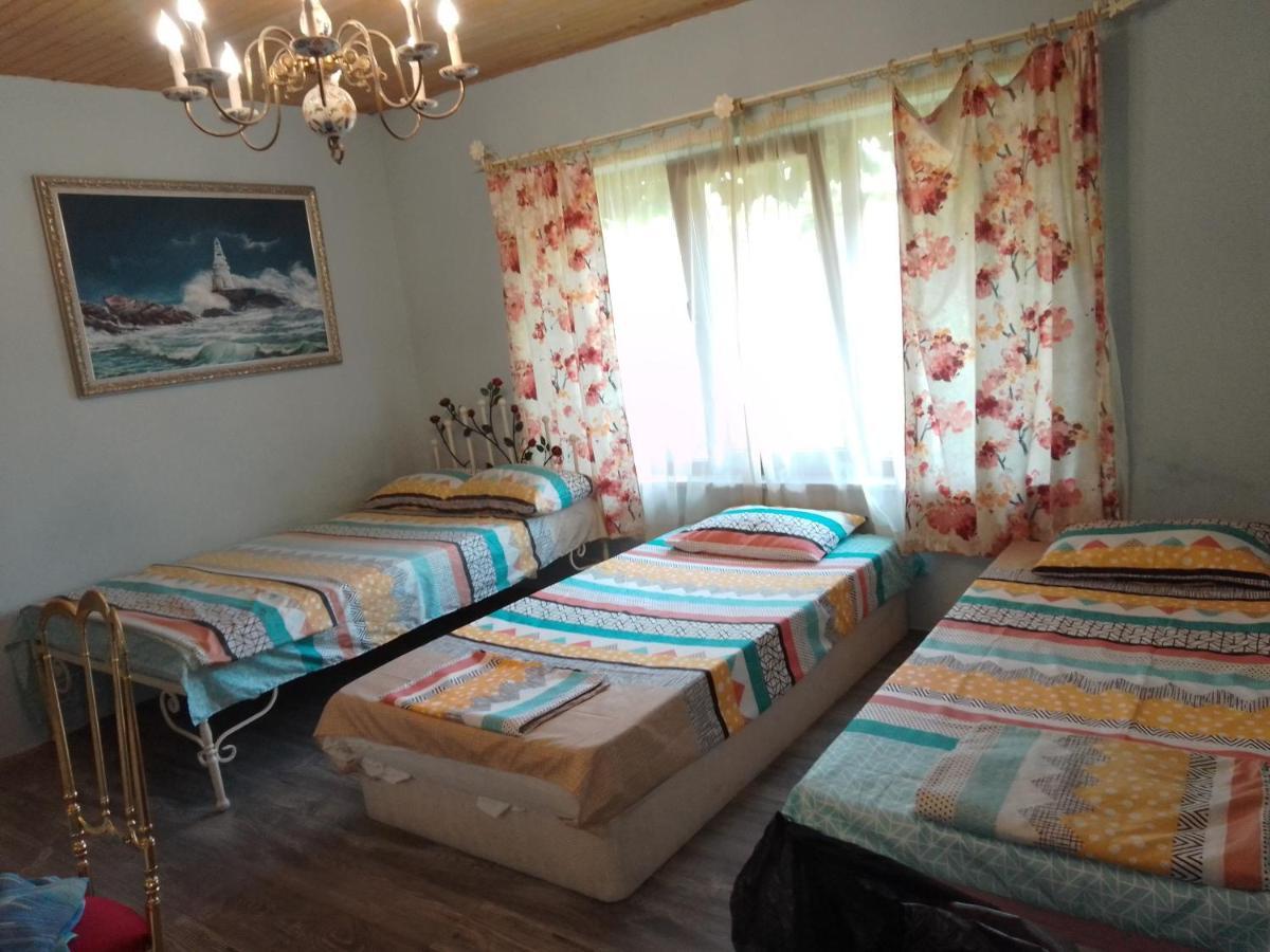 Guest House Amazonia Varna ภายนอก รูปภาพ